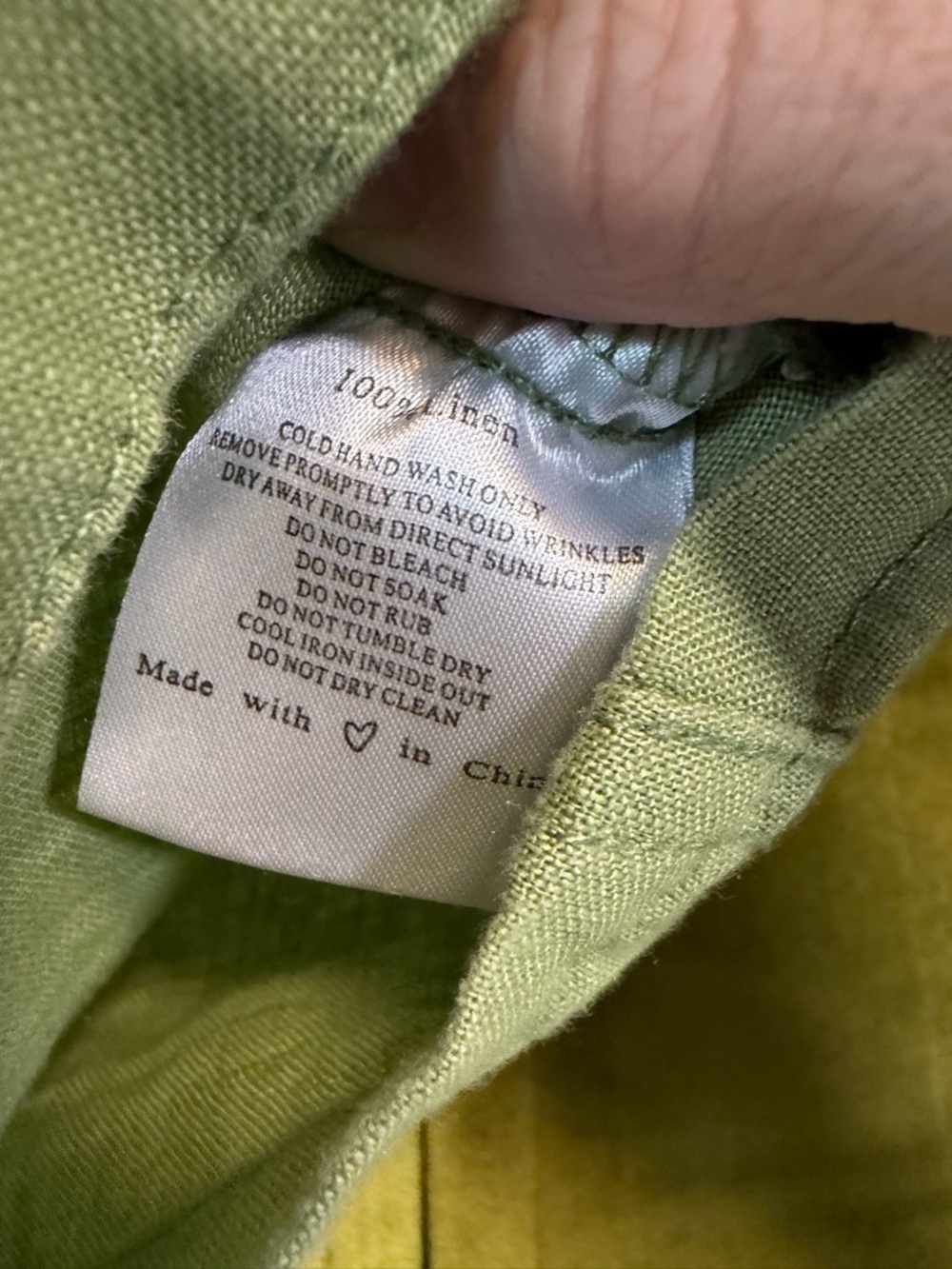 VRG Girl Baja Linen Cropped Collared Zip Up Blouse in Green. US 2. Retail $72 - Picture 6 of 7
